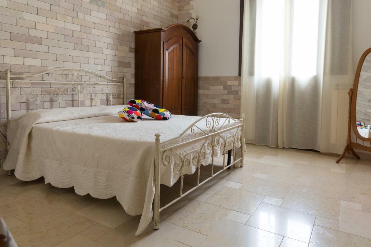 Il Vicoletto Bed & Breakfast Pulsano Exterior foto